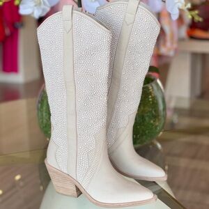 NIB Dolce Vita Navene Pearl cowboy boots